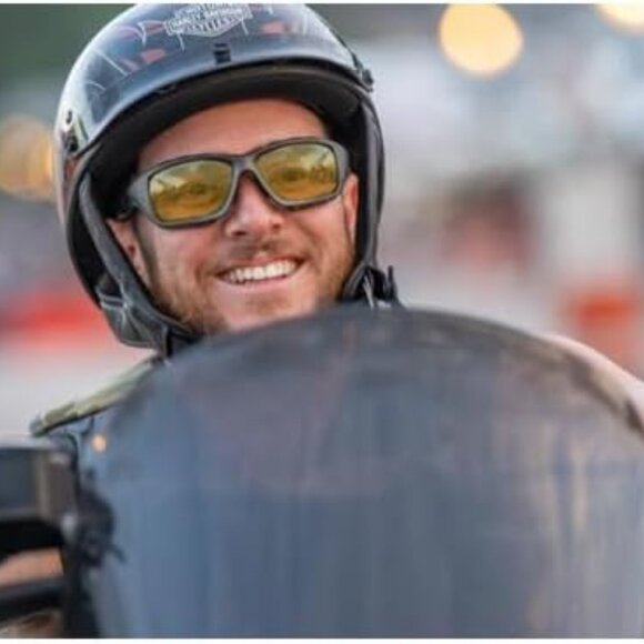 Women's Metal Pilot Sunglasses Classic Style UV Protection Fashion Accessory - Picture 4 of 8